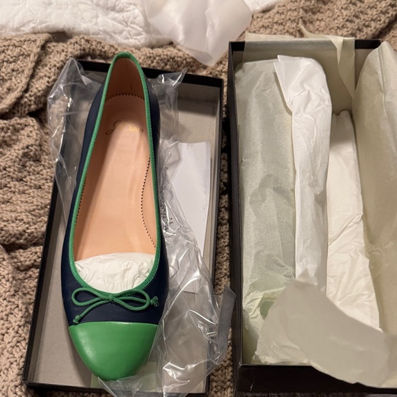J. Crew Shoes - Vintage J.Crew cap toe ballet flats